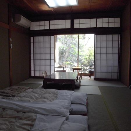 Ryokan Yamamuro Kanazawa Pokoj fotografie
