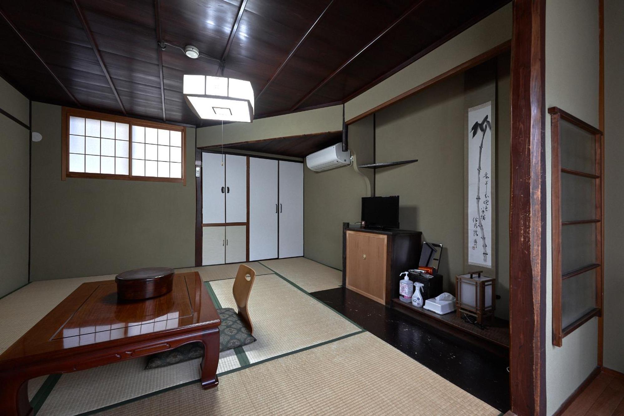 Ryokan Yamamuro Kanazawa Pokoj fotografie