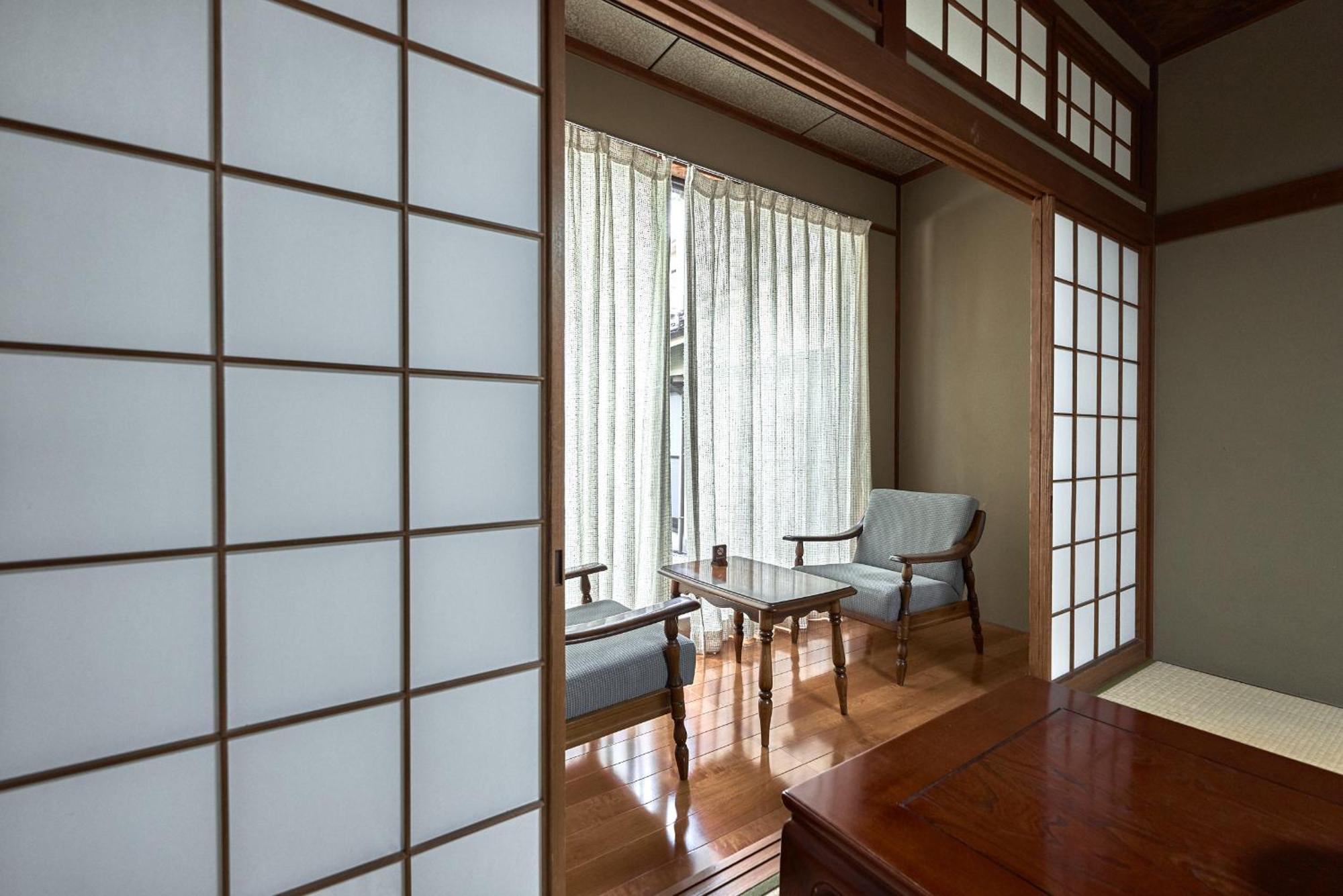 Ryokan Yamamuro Kanazawa Pokoj fotografie