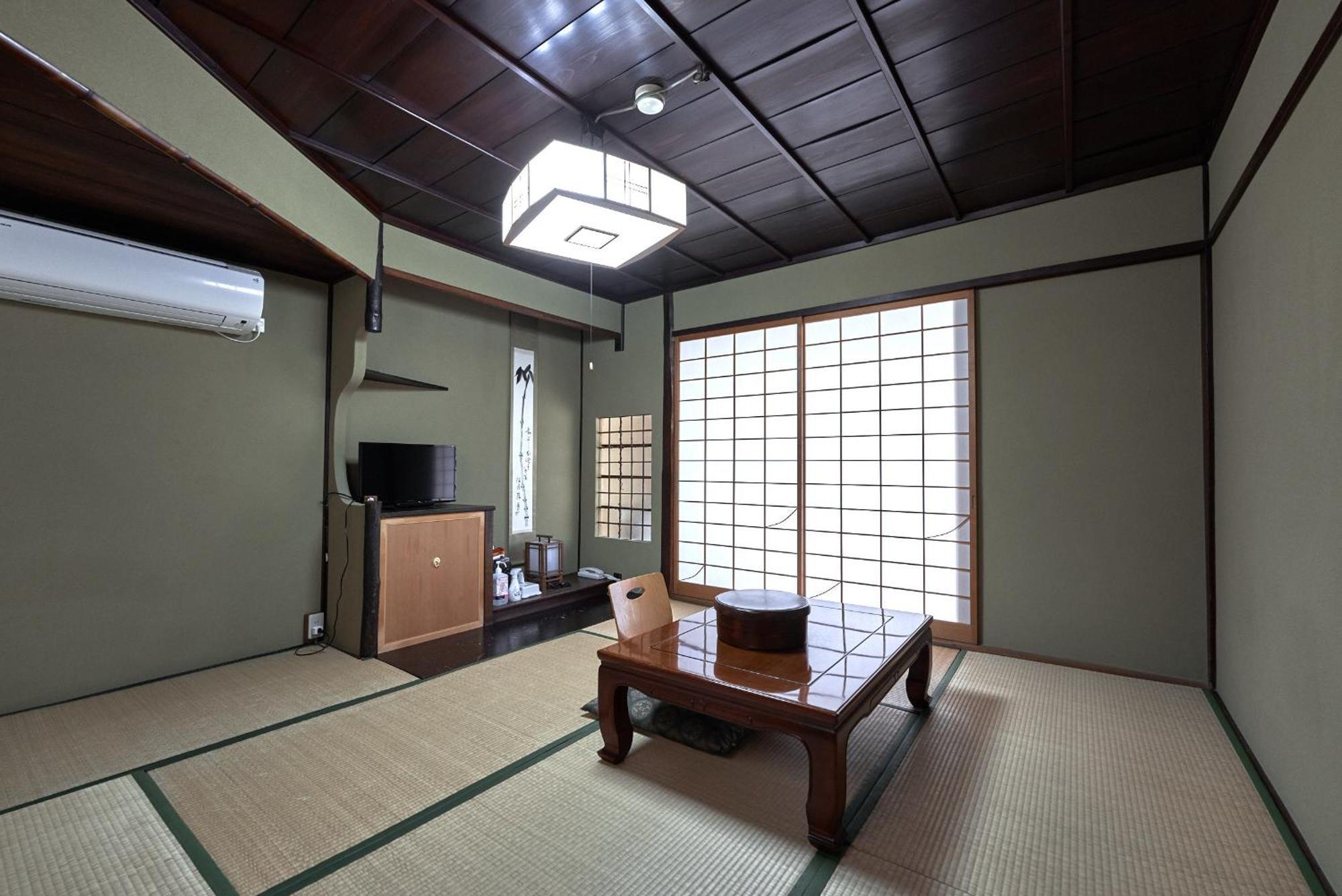 Ryokan Yamamuro Kanazawa Pokoj fotografie