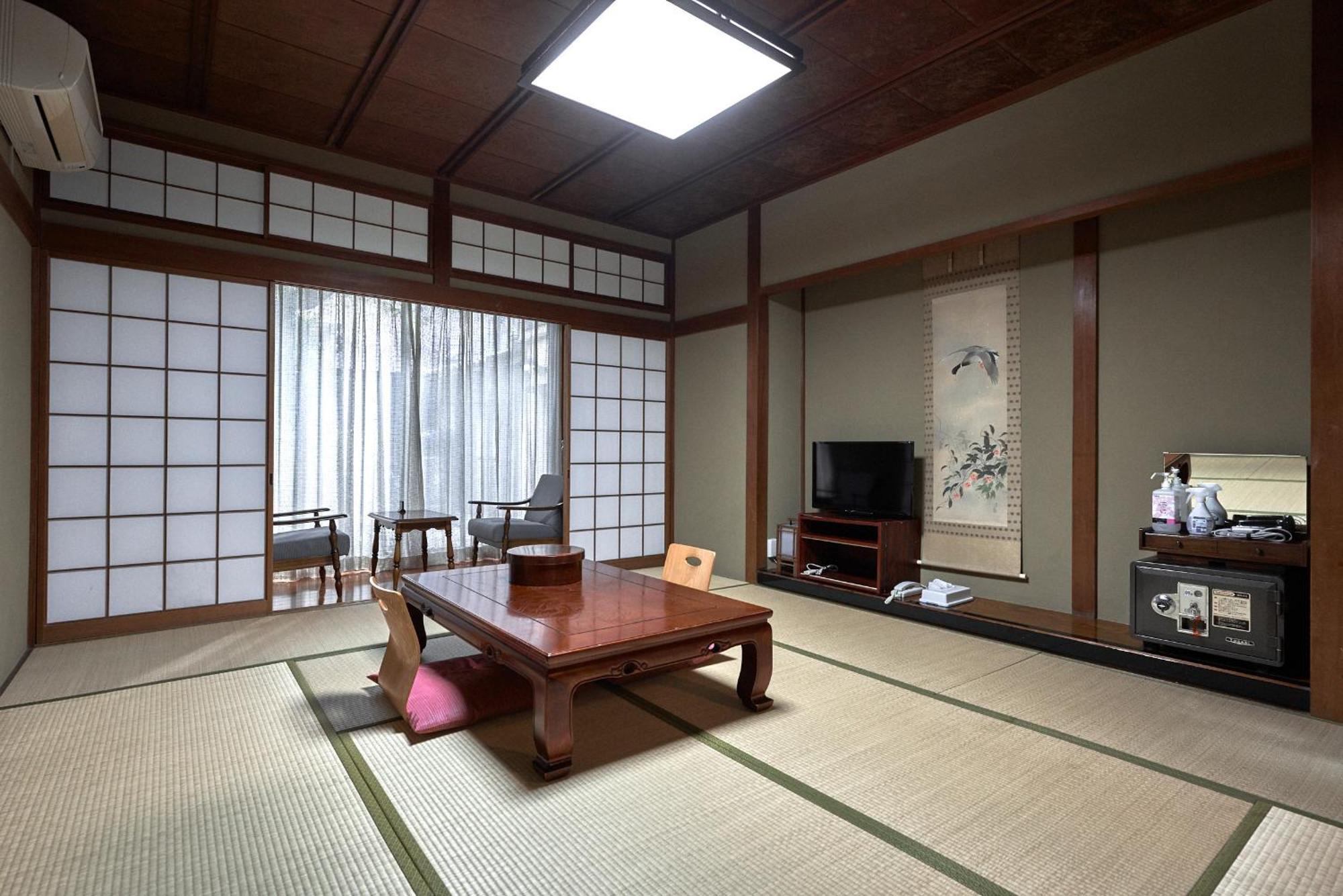 Ryokan Yamamuro Kanazawa Pokoj fotografie
